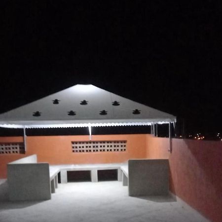 Karaz Homestay Grand Appartement Avec Rooftop Monte Arrouit Buitenkant foto