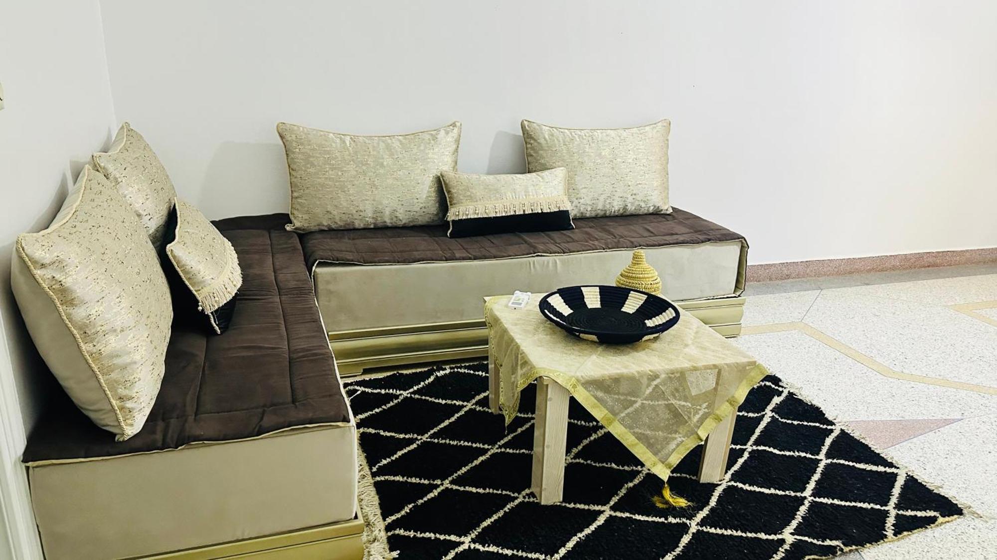 Karaz Homestay Grand Appartement Avec Rooftop Monte Arrouit Buitenkant foto